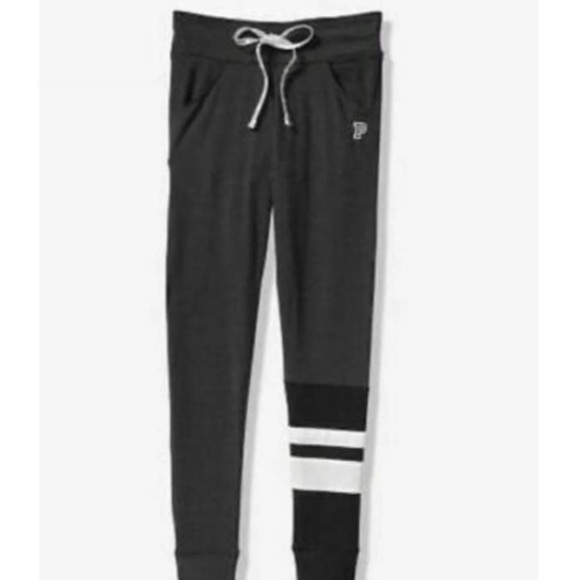 NWT VS PINK MEDIUM BLING SET - Picture 4 of 10